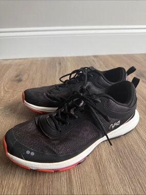 Ryka Women's Black and Purple Low-Top Athletic Sneakers
